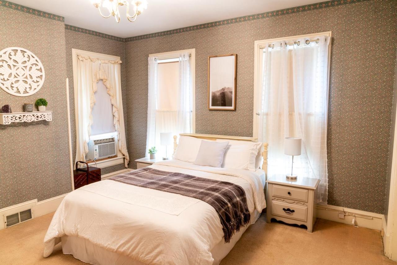 Вілла Charming Executive Victorian Mansion W/ Free Parking - Near Bucknell Milton Екстер'єр фото