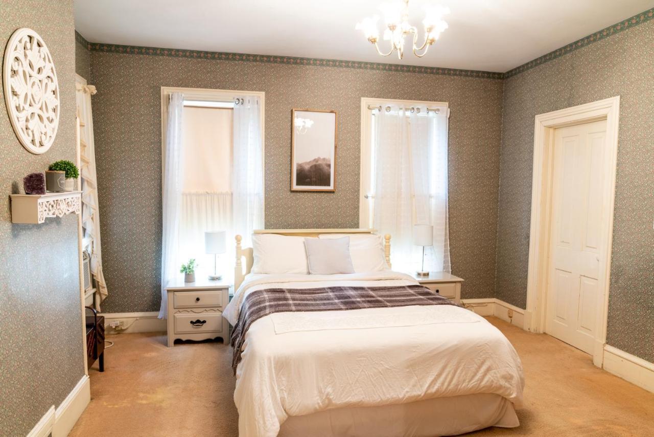 Вілла Charming Executive Victorian Mansion W/ Free Parking - Near Bucknell Milton Екстер'єр фото